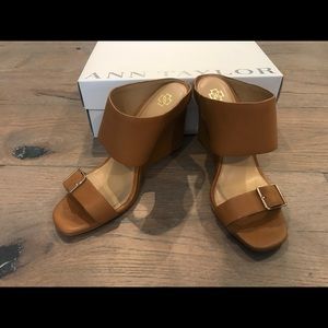 Ann Taylor wedge mule
